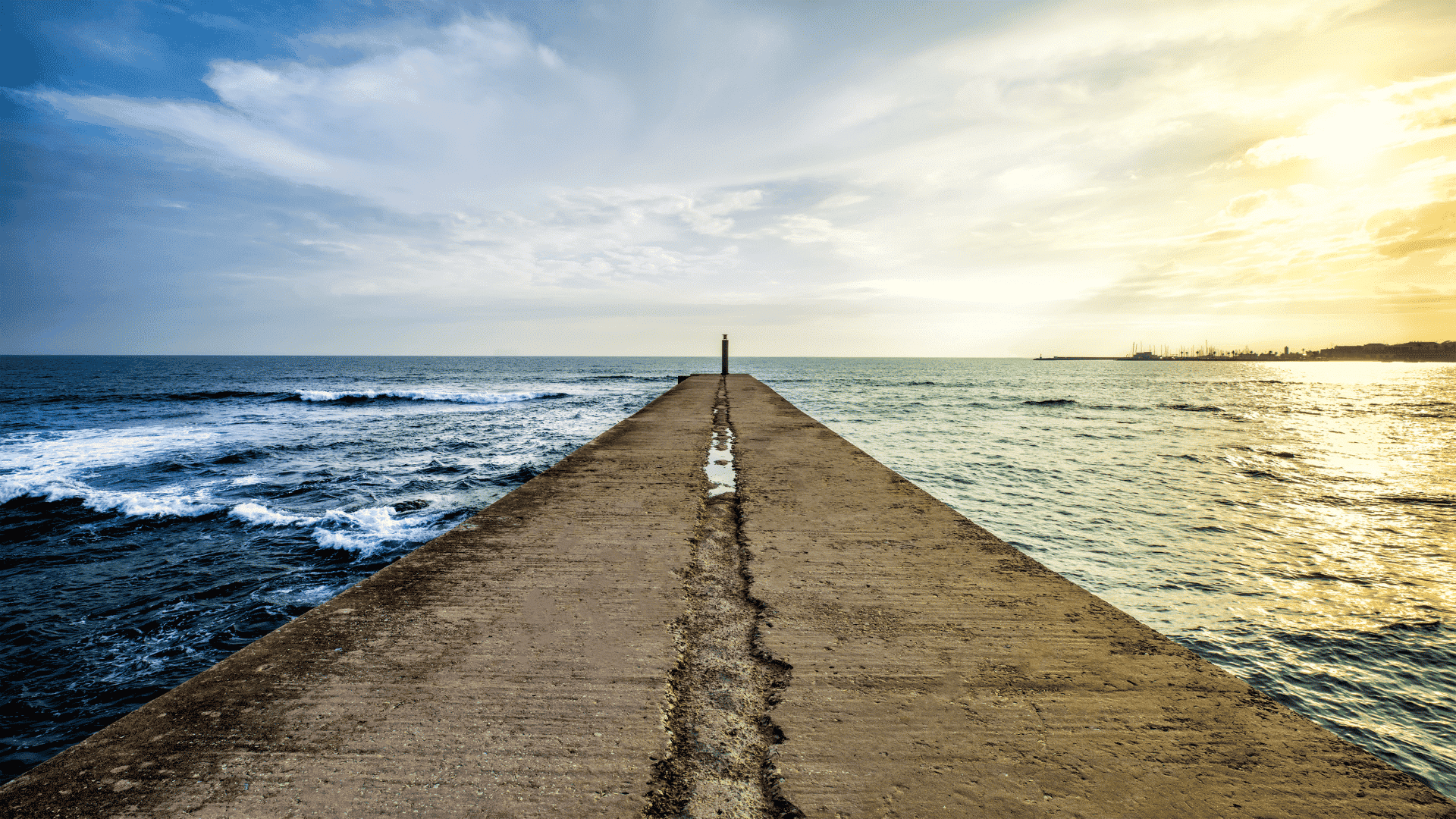 A Market Dichotomy: Risk On in the Face of Rising Risks image